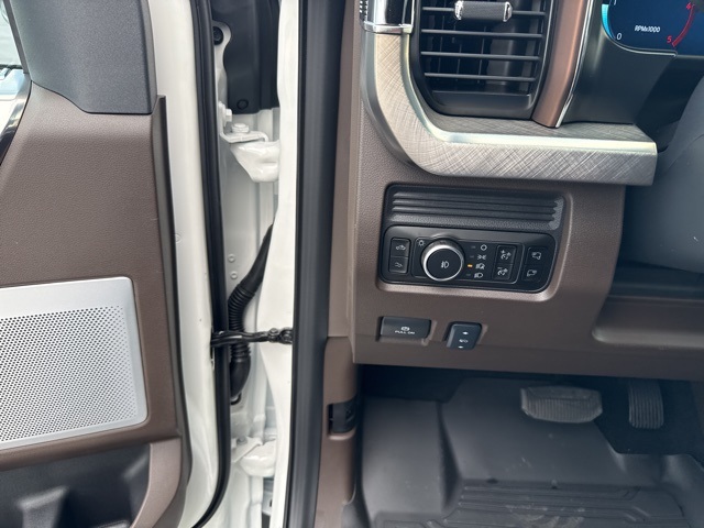 2026 Ford F-350 King Ranch photo 16