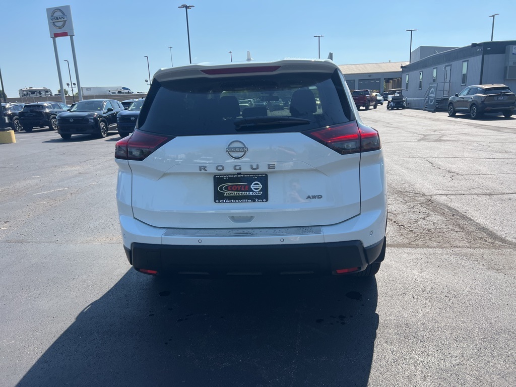 2026 Nissan Rogue SV photo 3