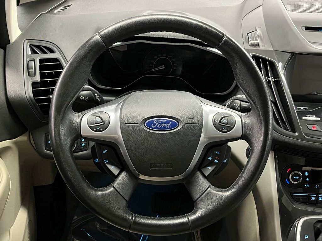 2016 Ford C-Max Energi SEL photo 7
