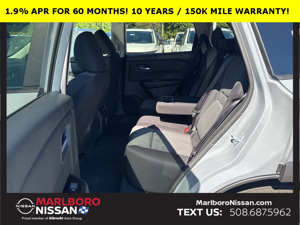 2026 Nissan Rogue SV photo 16