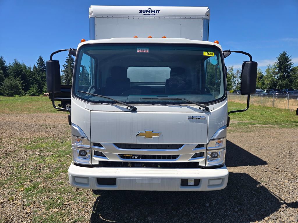 2024 Chevrolet Silverado 4500HD photo 2