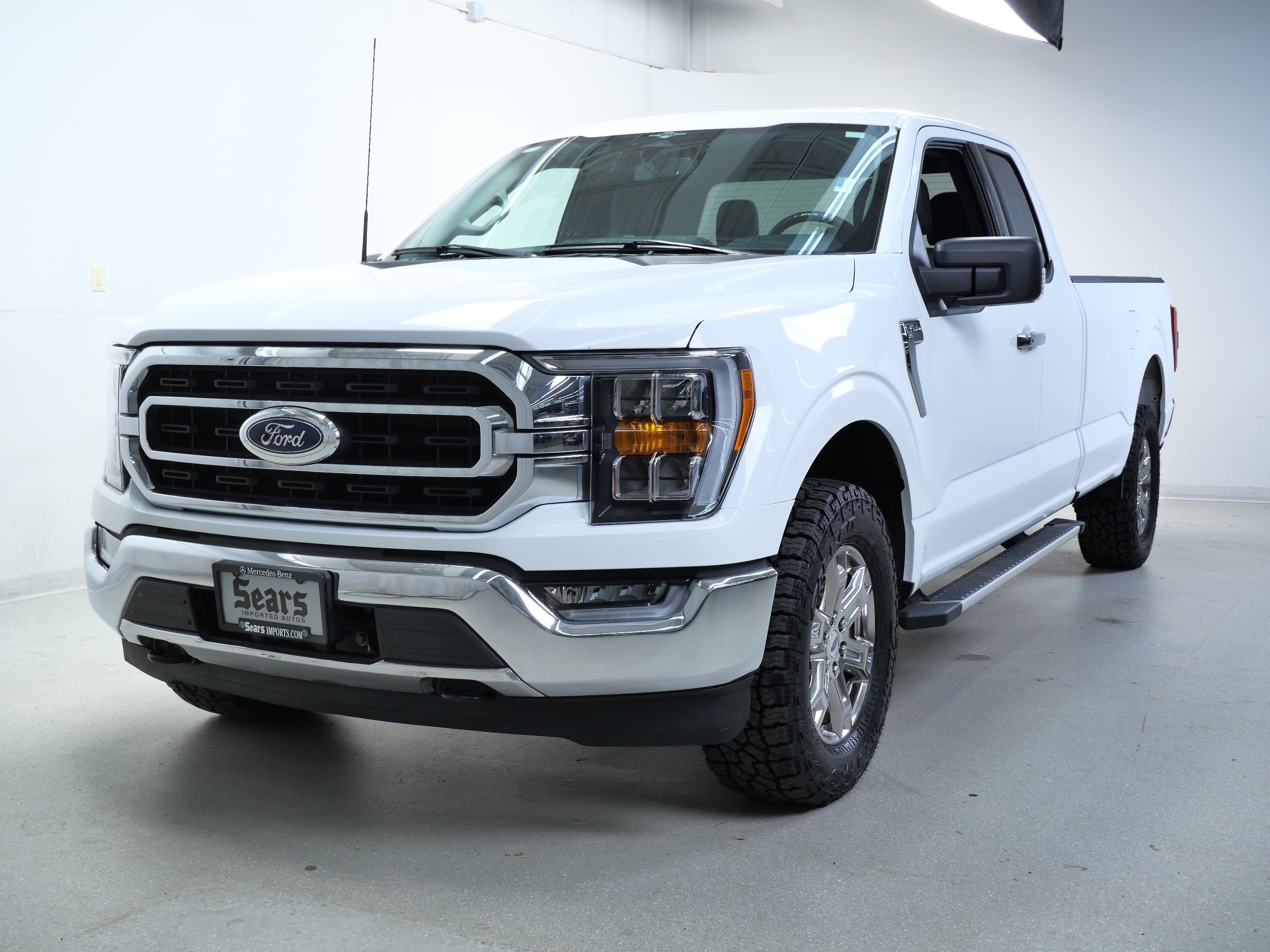 2023 Ford F-150 XLT photo 7
