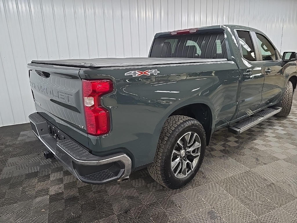 2025 Chevrolet Silverado 1500 LT photo 10