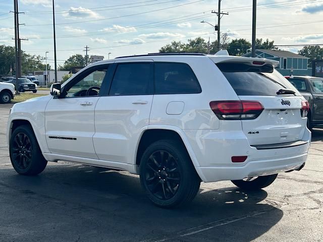 2022 Jeep Cherokee Laredo X photo 10