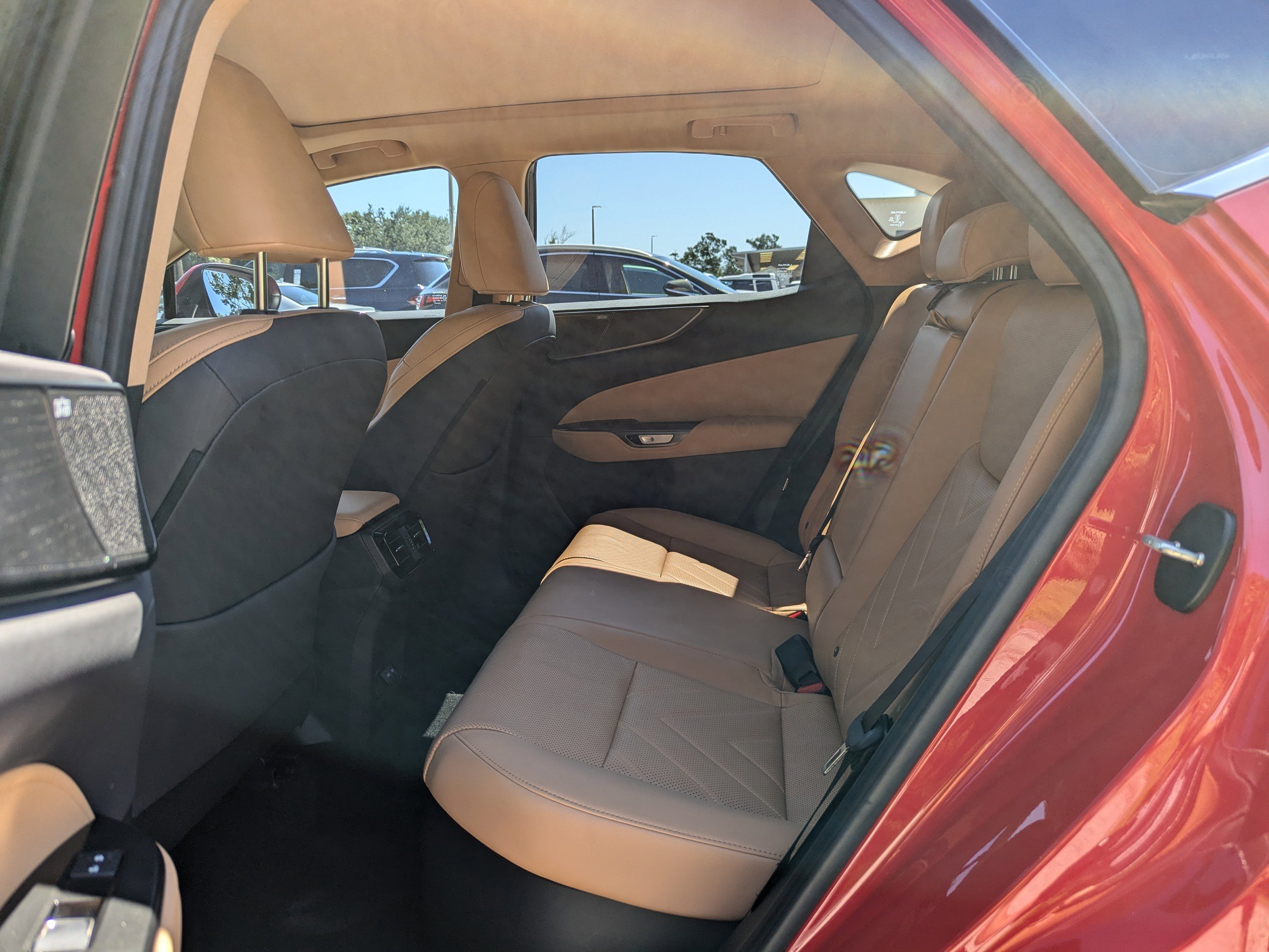 2025 Lexus NX 350h Luxury photo 18