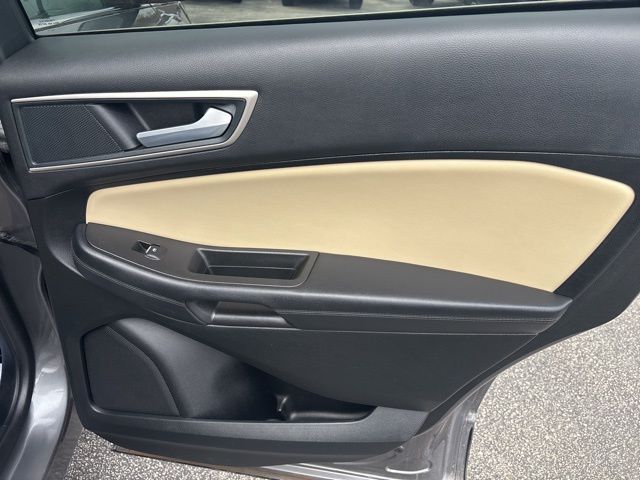 2024 Ford Edge SEL photo 27