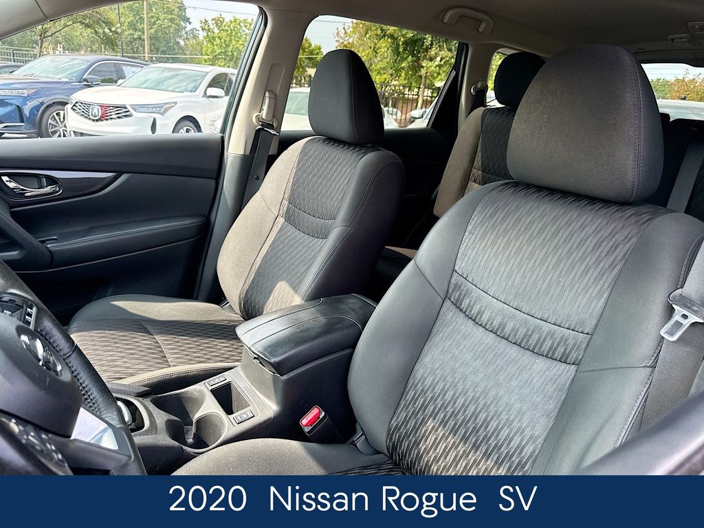 2020 Nissan Rogue SV photo 2
