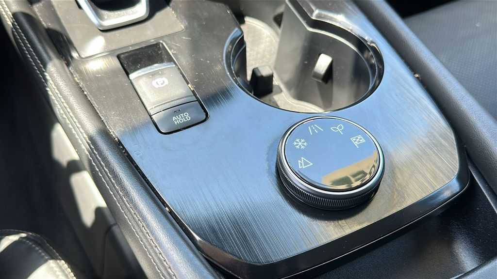 2022 Nissan Rogue Platinum AWD photo 20