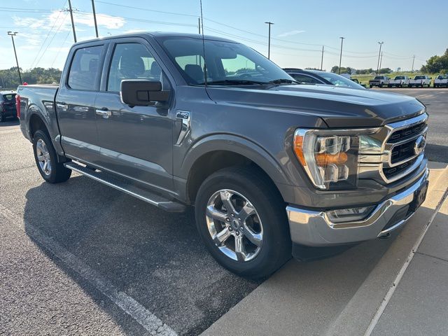 2022 Ford F-150 XLT photo 3