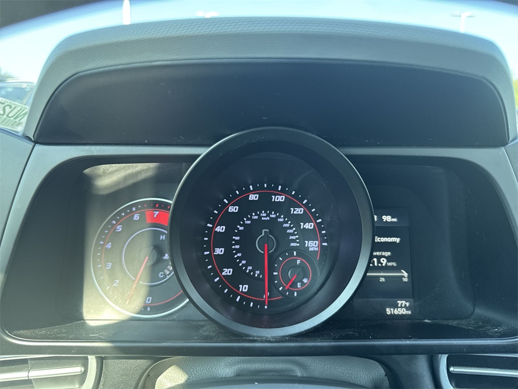 2022 Hyundai Elantra SEL photo 20