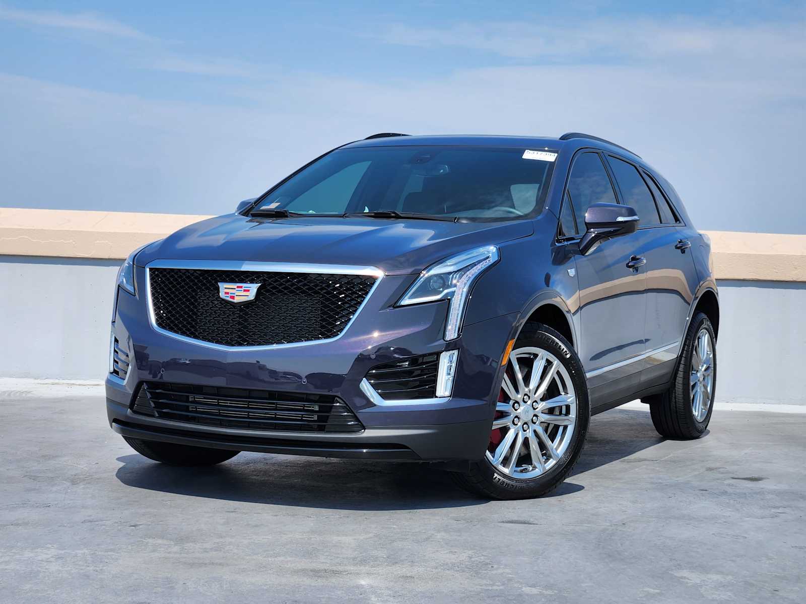 2025 Cadillac XT5 Sport's photo