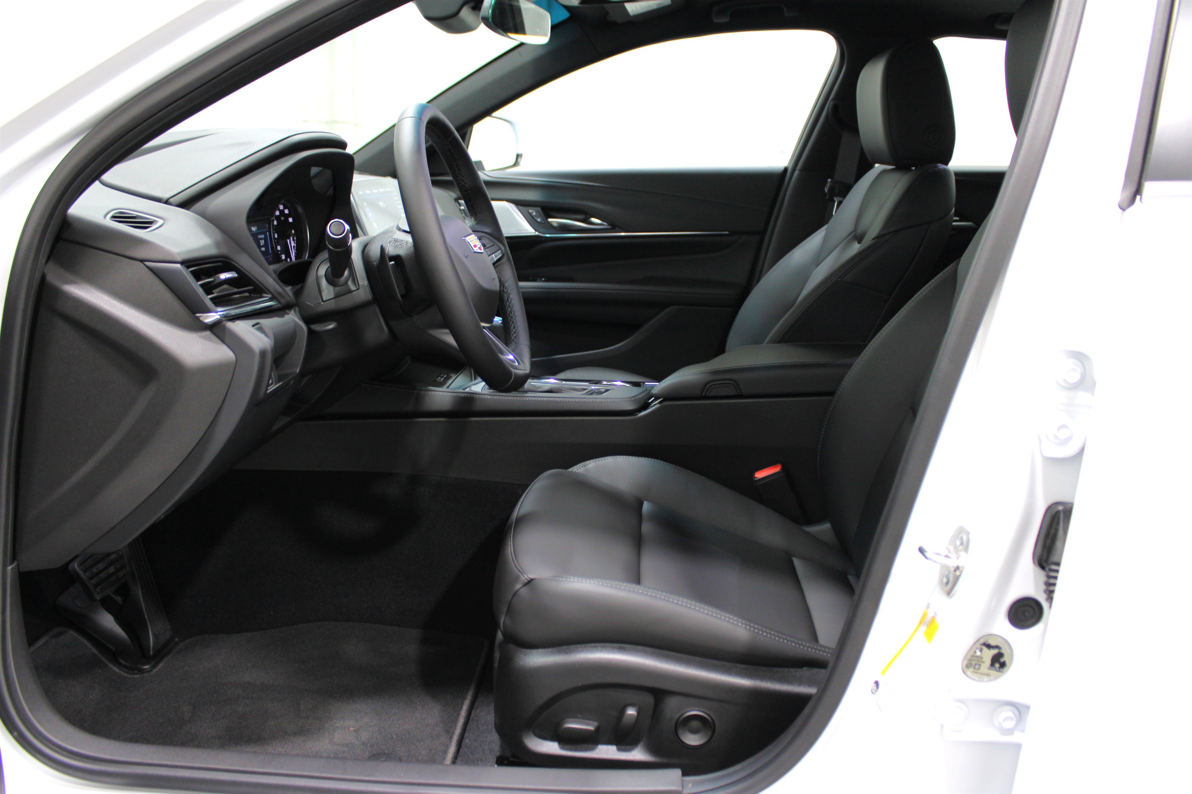 2026 Cadillac CT4 Luxury photo 3