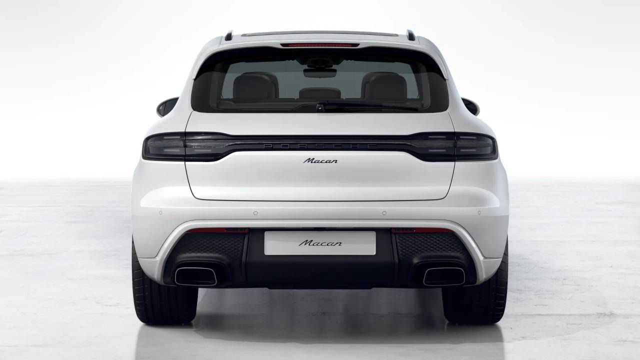 2026 Porsche Macan T photo 8