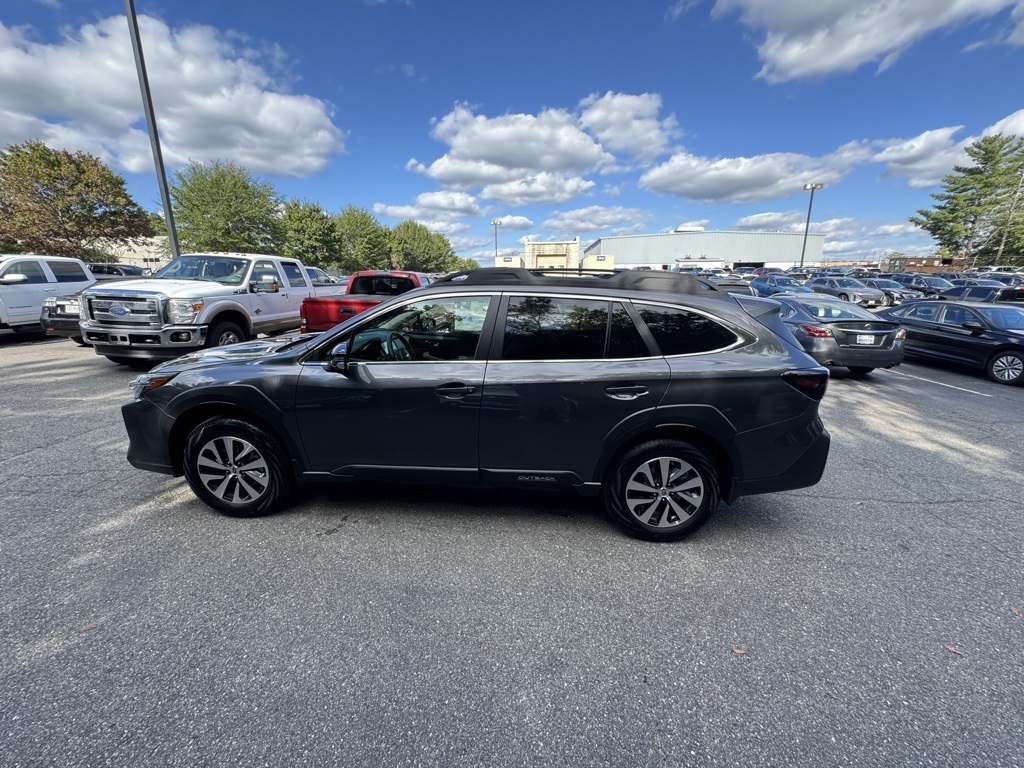 2025 Subaru Outback Premium photo 3