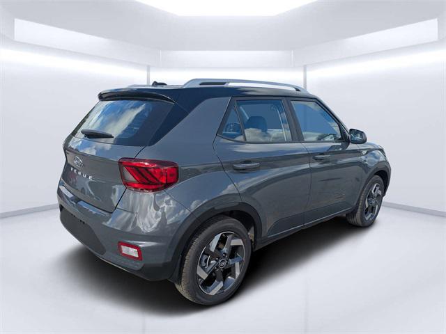 2026 Hyundai Venue SEL photo 2