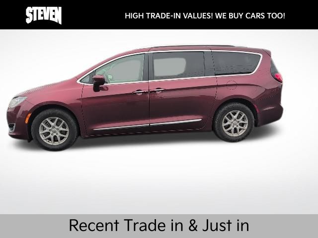 2020 Chrysler Pacifica Touring L photo 2