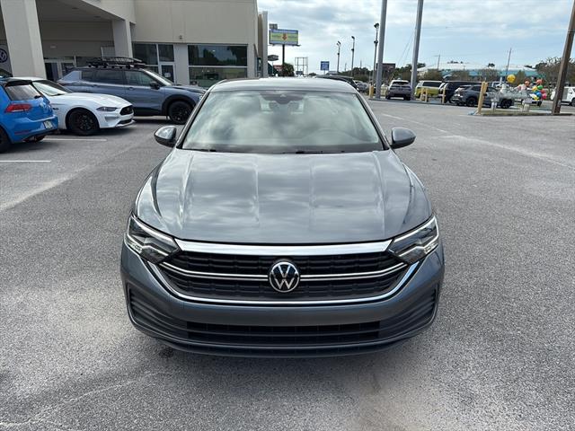 2022 Volkswagen Jetta 1.5T SE photo 2