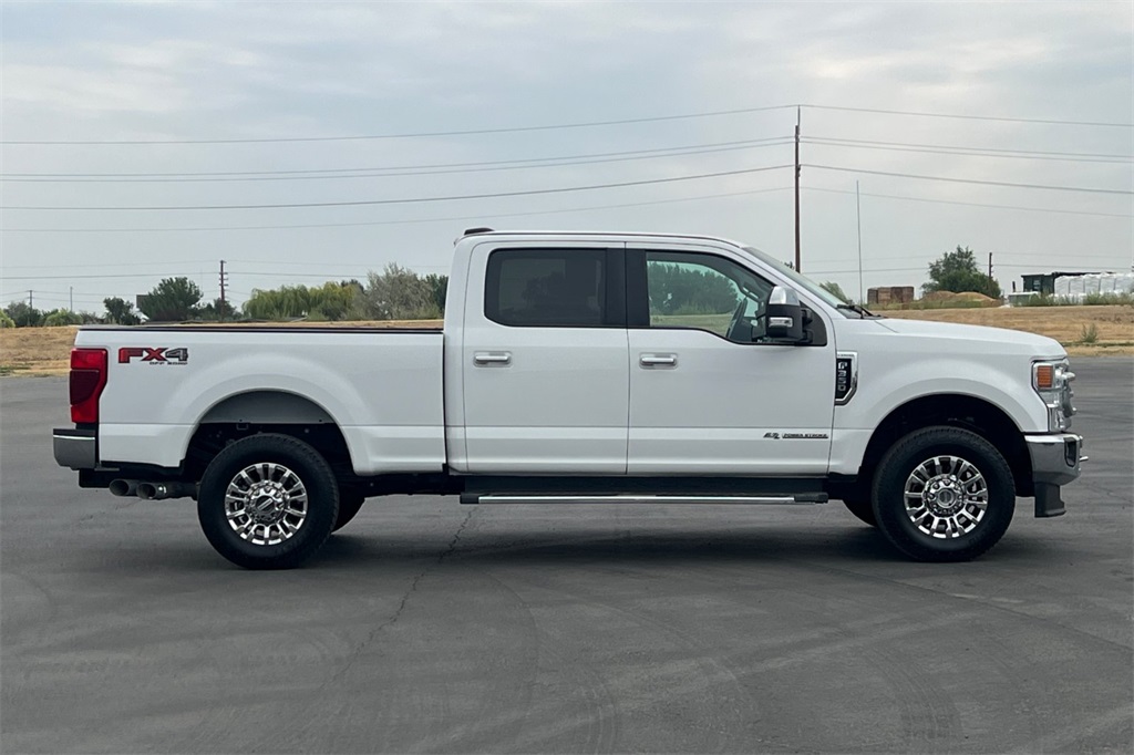 2020 Ford F-350 Lariat photo 3