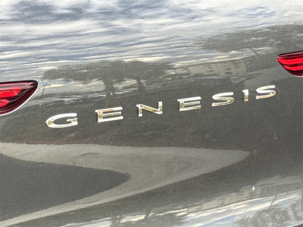 2026 Genesis GV70 2.5T Advanced photo 13