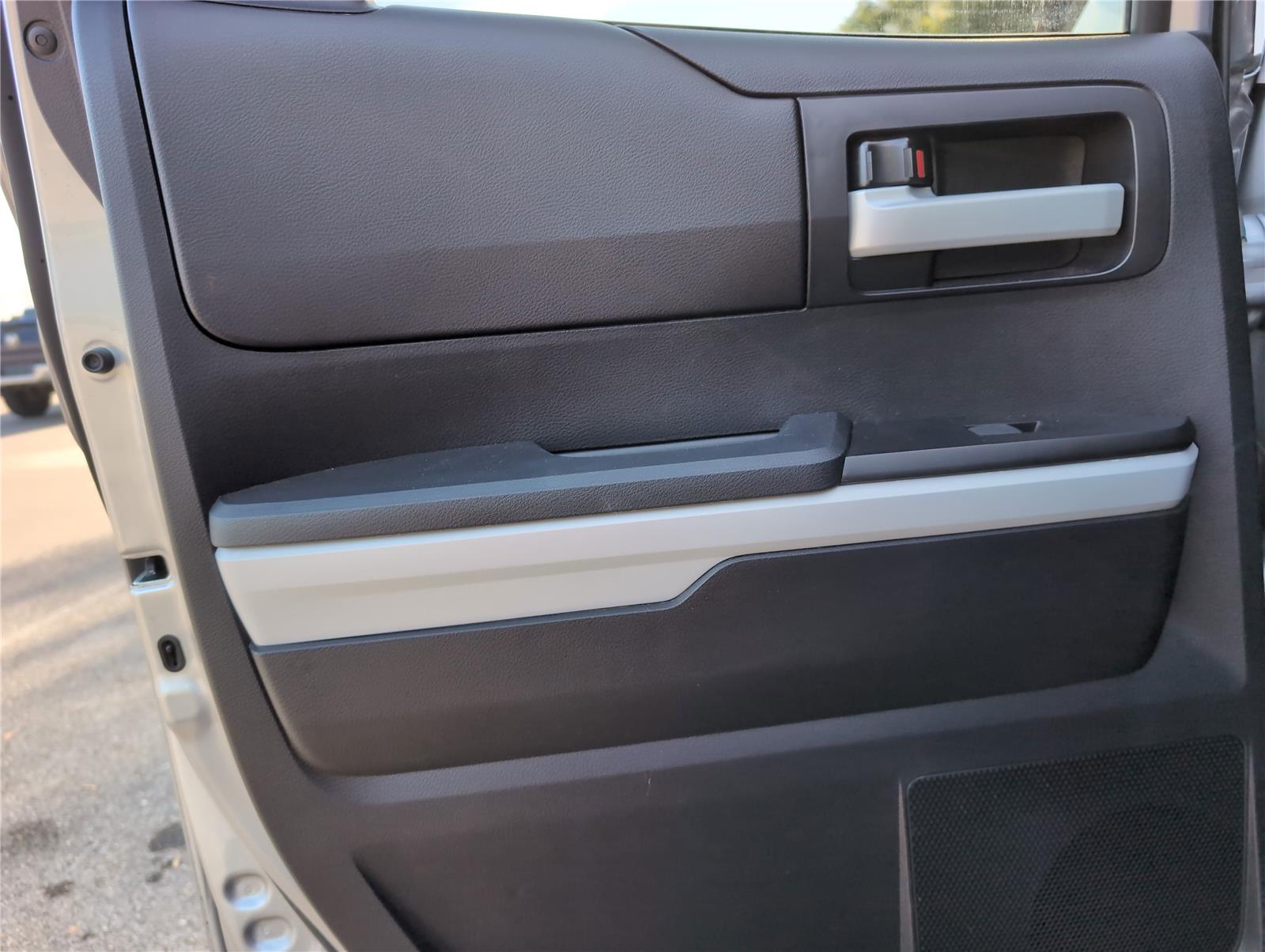 2014 Toyota Tundra SR photo 24