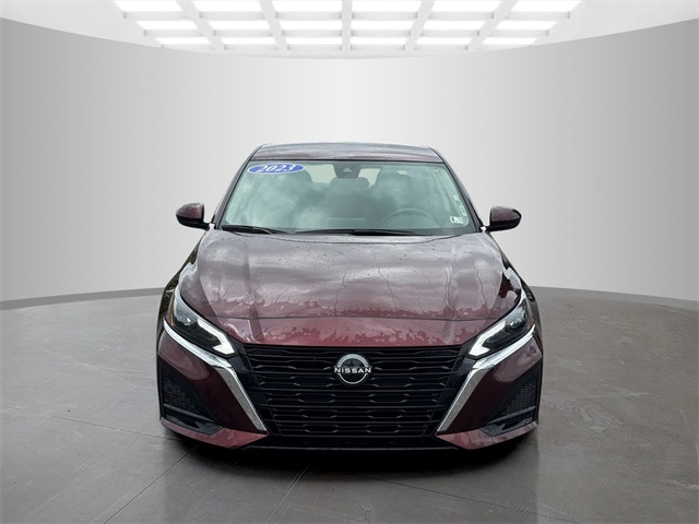 2023 Nissan Altima 2.5 SV photo 2