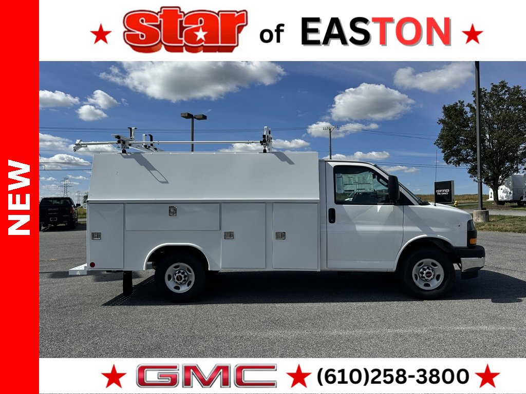2025 Gmc Savana Cutaway 3500 photo 3