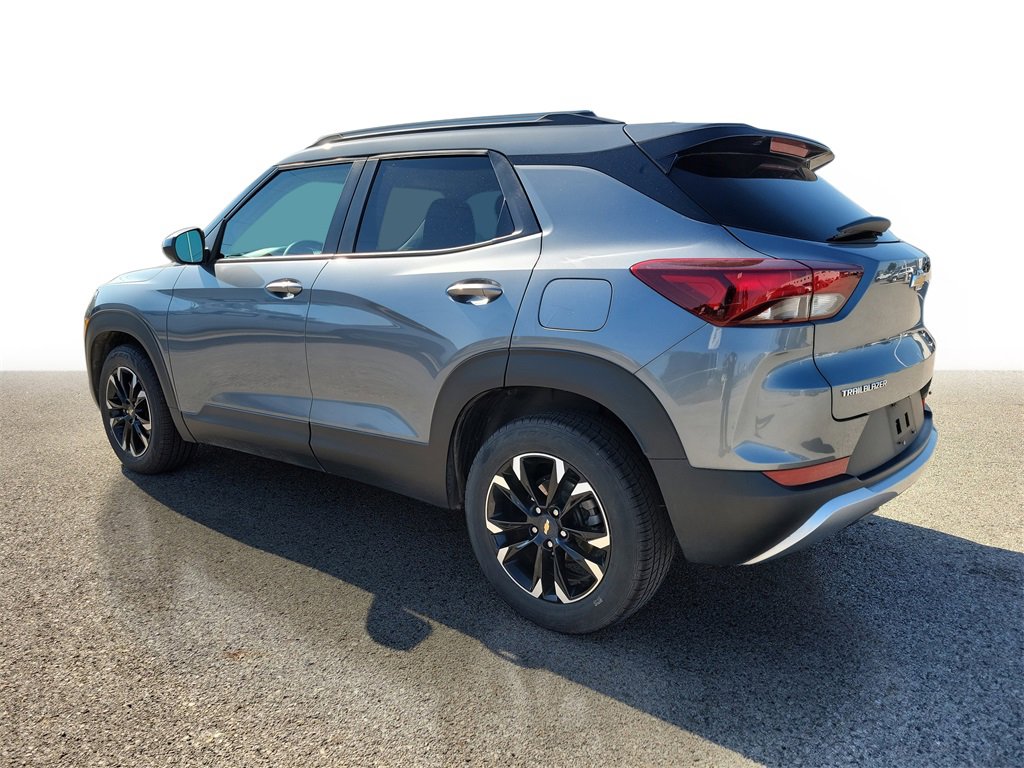 2021 Chevrolet Trailblazer LT photo 3