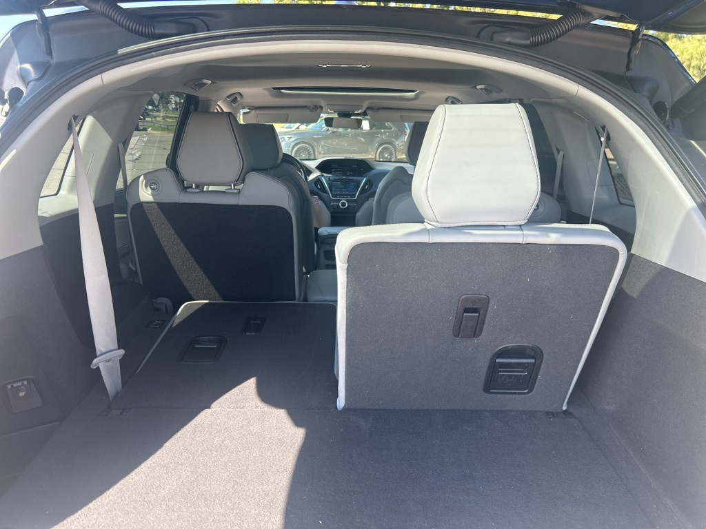 2020 Acura MDX Advance photo 3