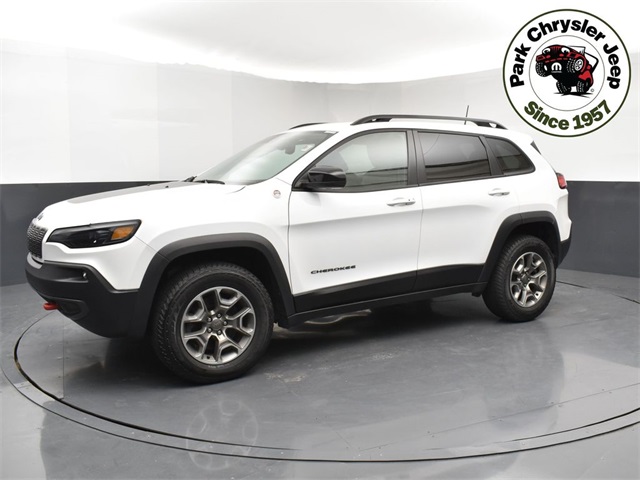 2022 Jeep Cherokee Trailhawk photo 3