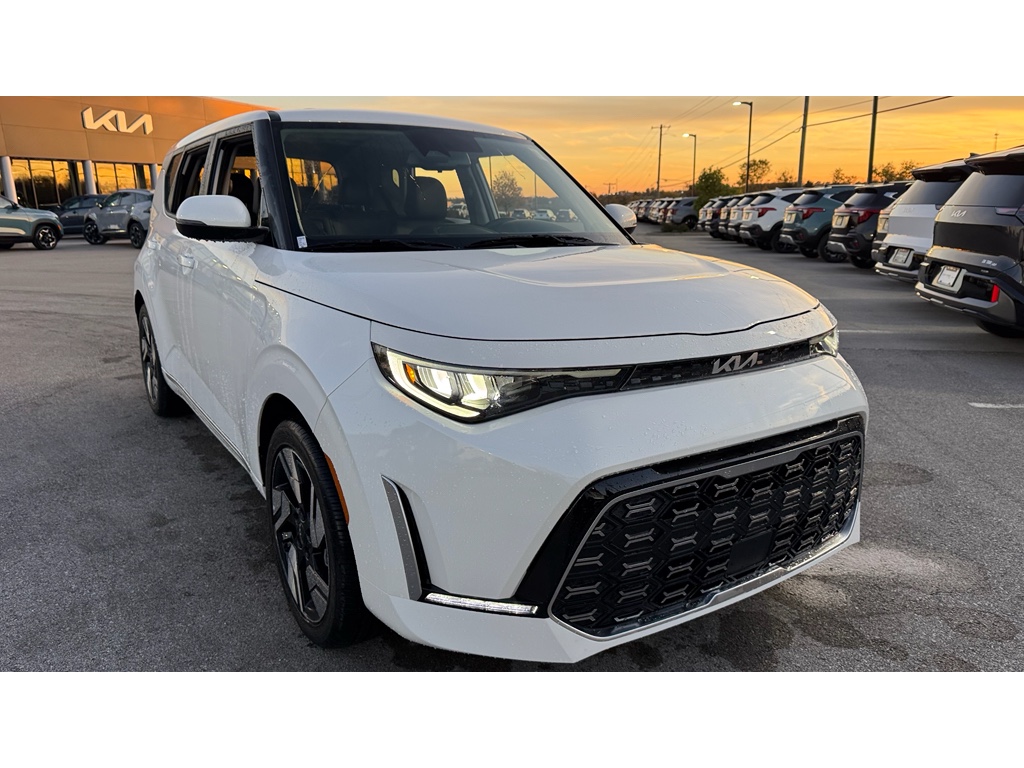 2025 Kia Soul GT-Line's photo