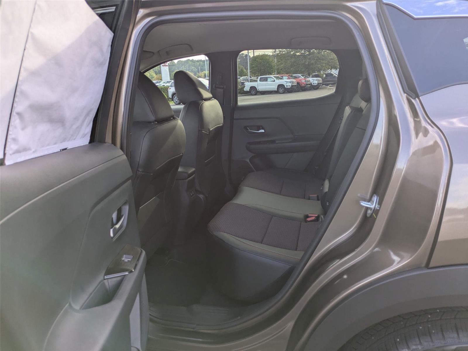 2026 Nissan Kicks SR photo 26