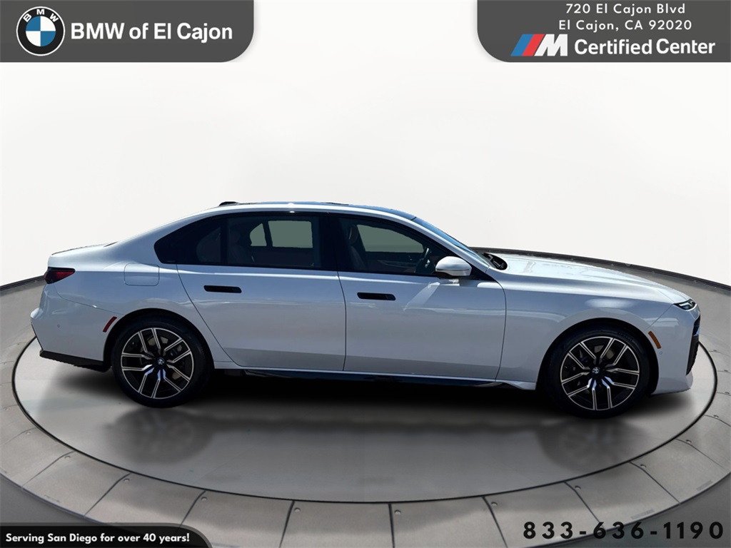 2023 Bmw 740i photo 3