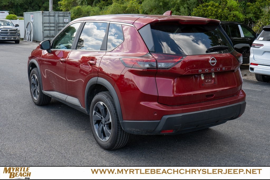 2025 Nissan Rogue SV photo 4