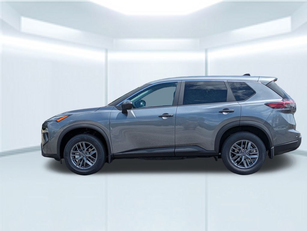 2026 Nissan Rogue S photo 2