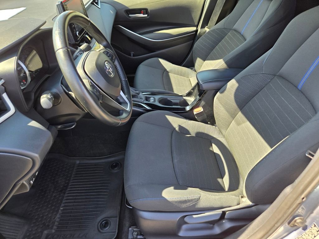 2022 Toyota Corolla SE photo 10
