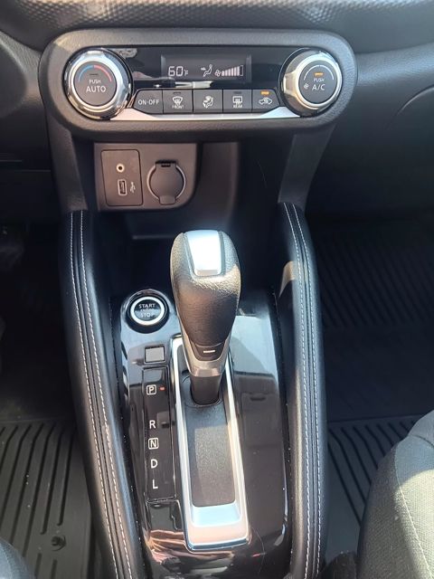 2020 Nissan Kicks SV photo 15