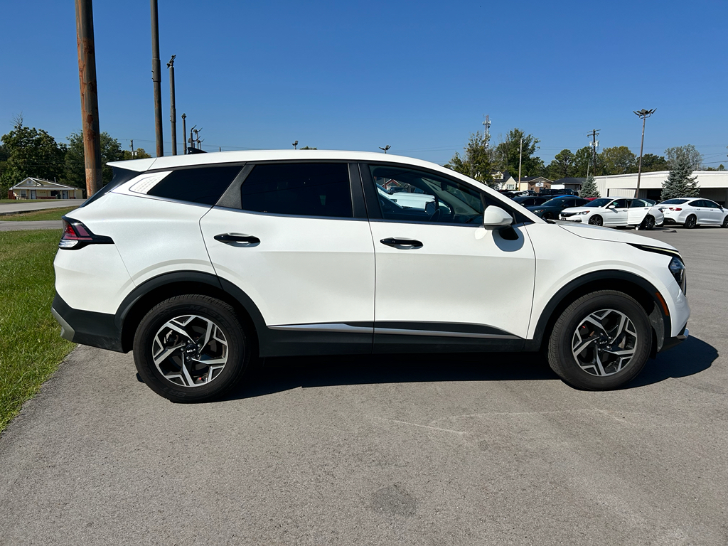 2023 Kia Sportage LX photo 5