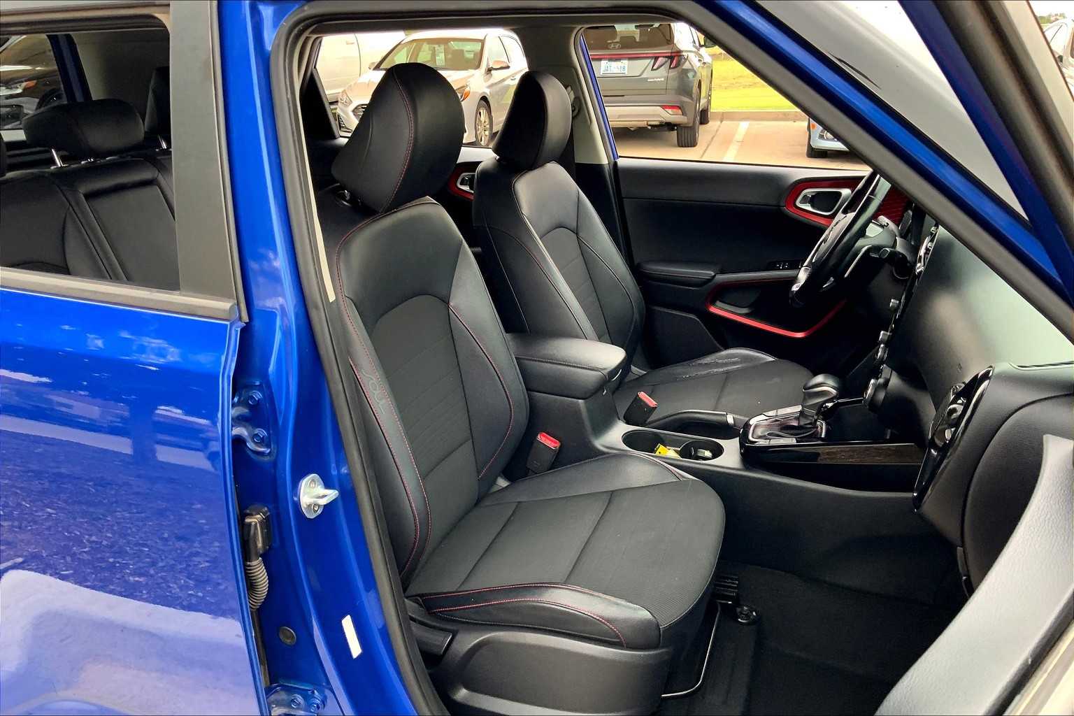 2020 Kia Soul GT-Line Turbo photo 8