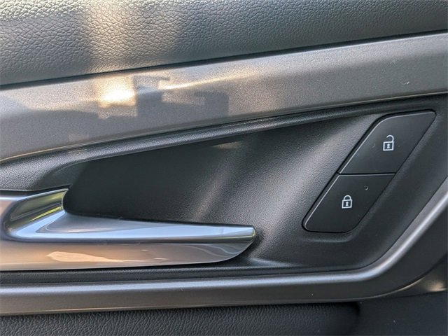 2026 Chevrolet Traverse photo 11