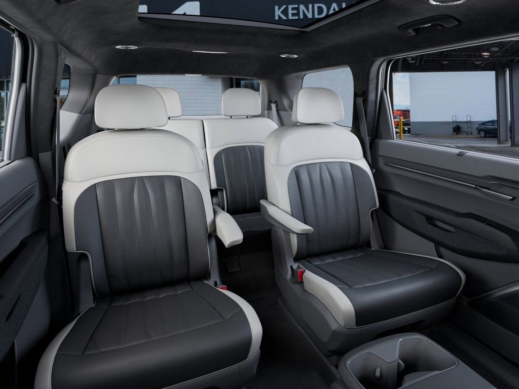2026 Kia EV9 GT-Line photo 14