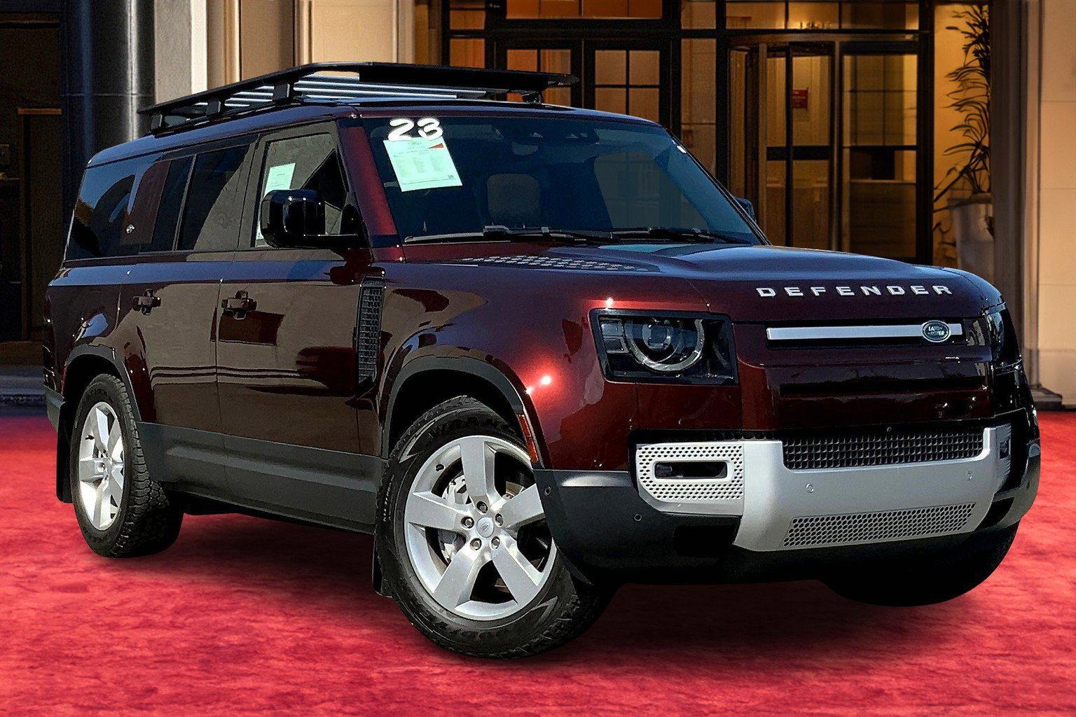 2023 Land Rover Defender SE photo 2