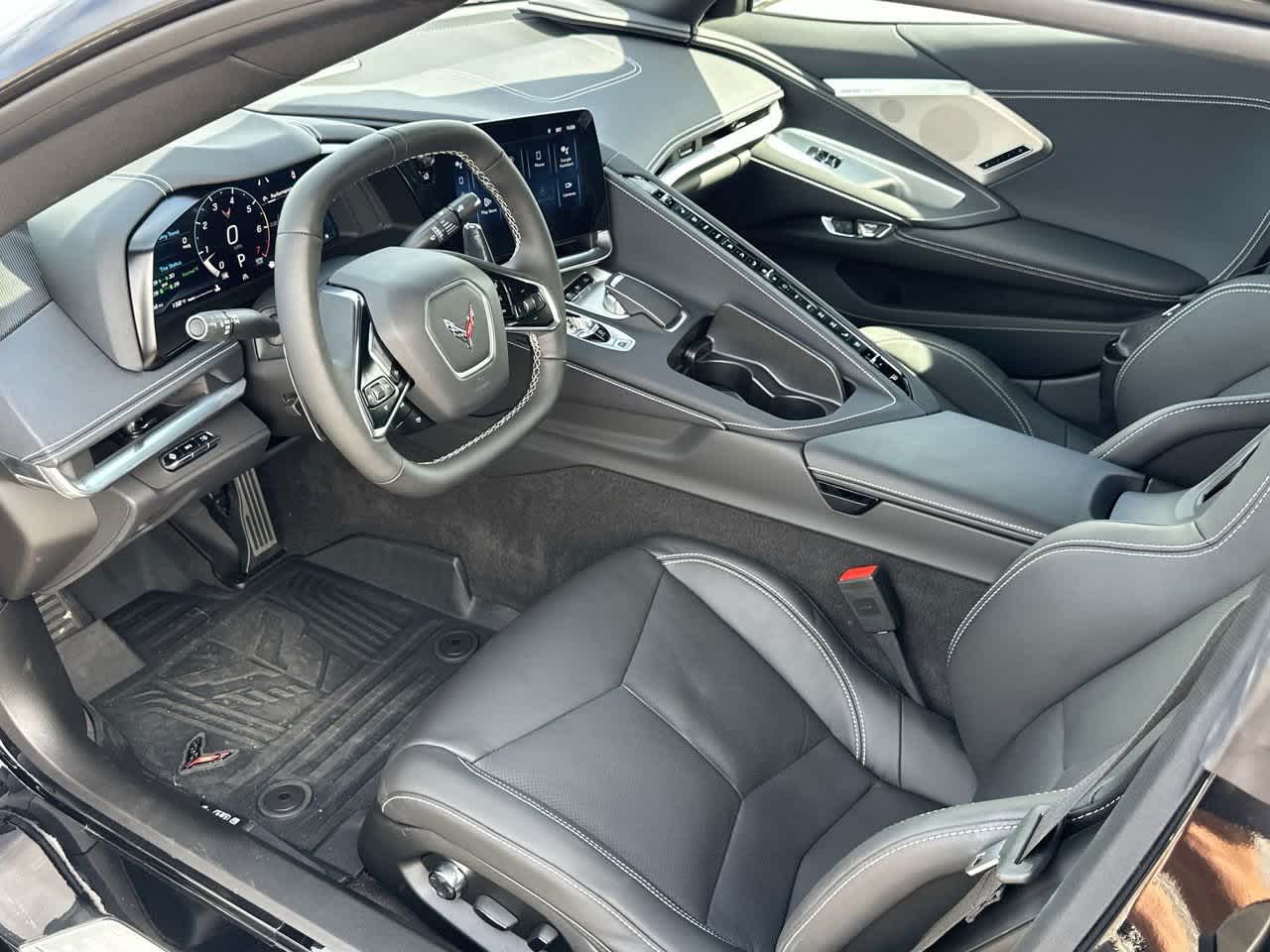2024 Chevrolet Corvette Stingray 2LT photo 8