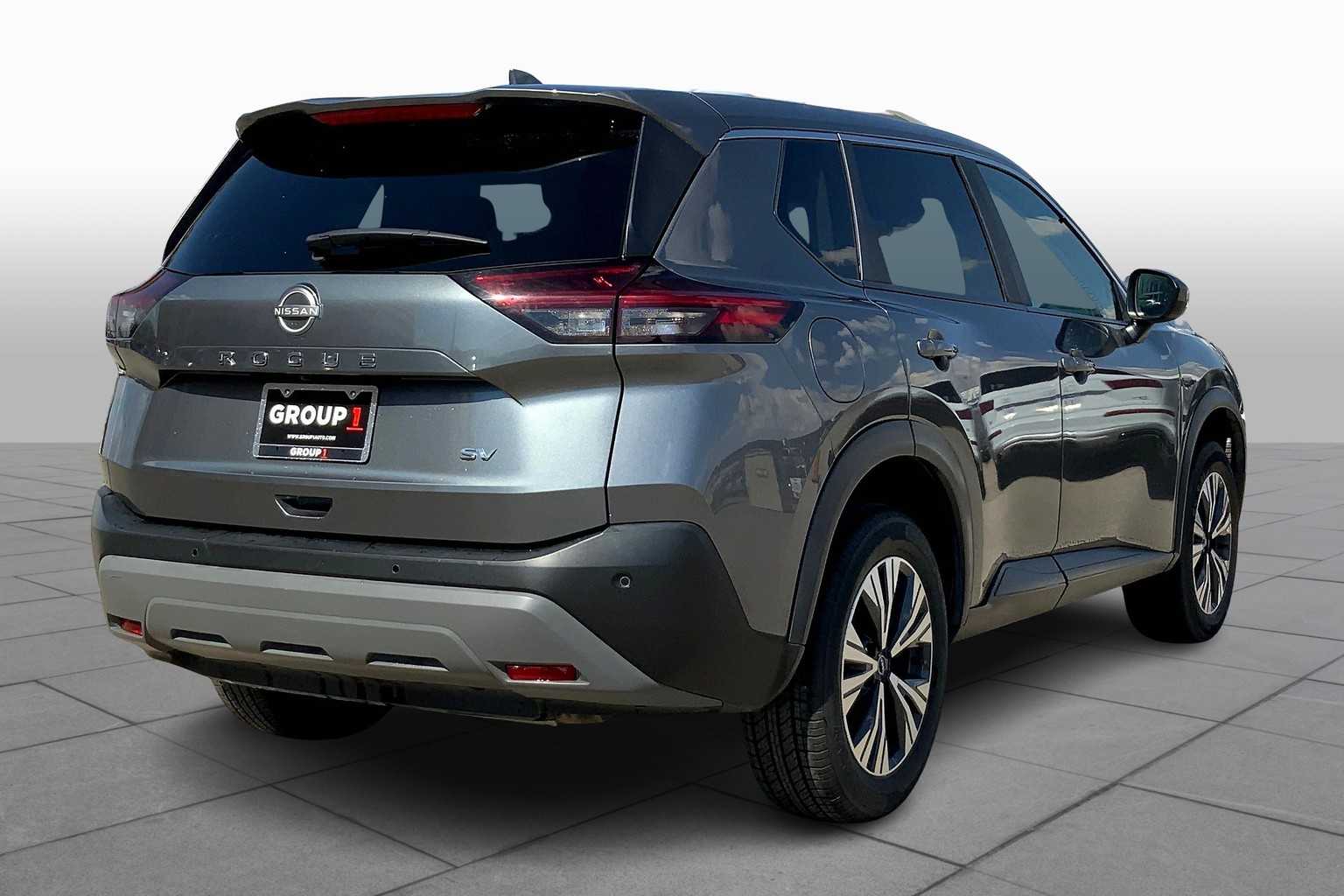 2023 Nissan Rogue SV photo 10