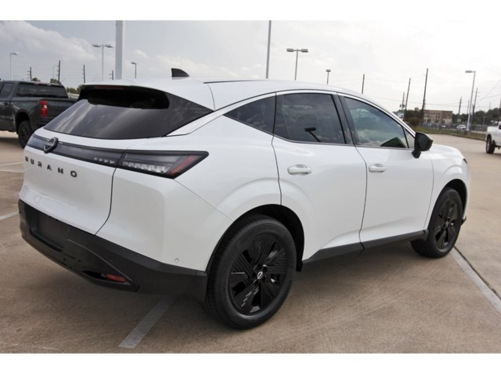 2025 Nissan Murano SV photo 4