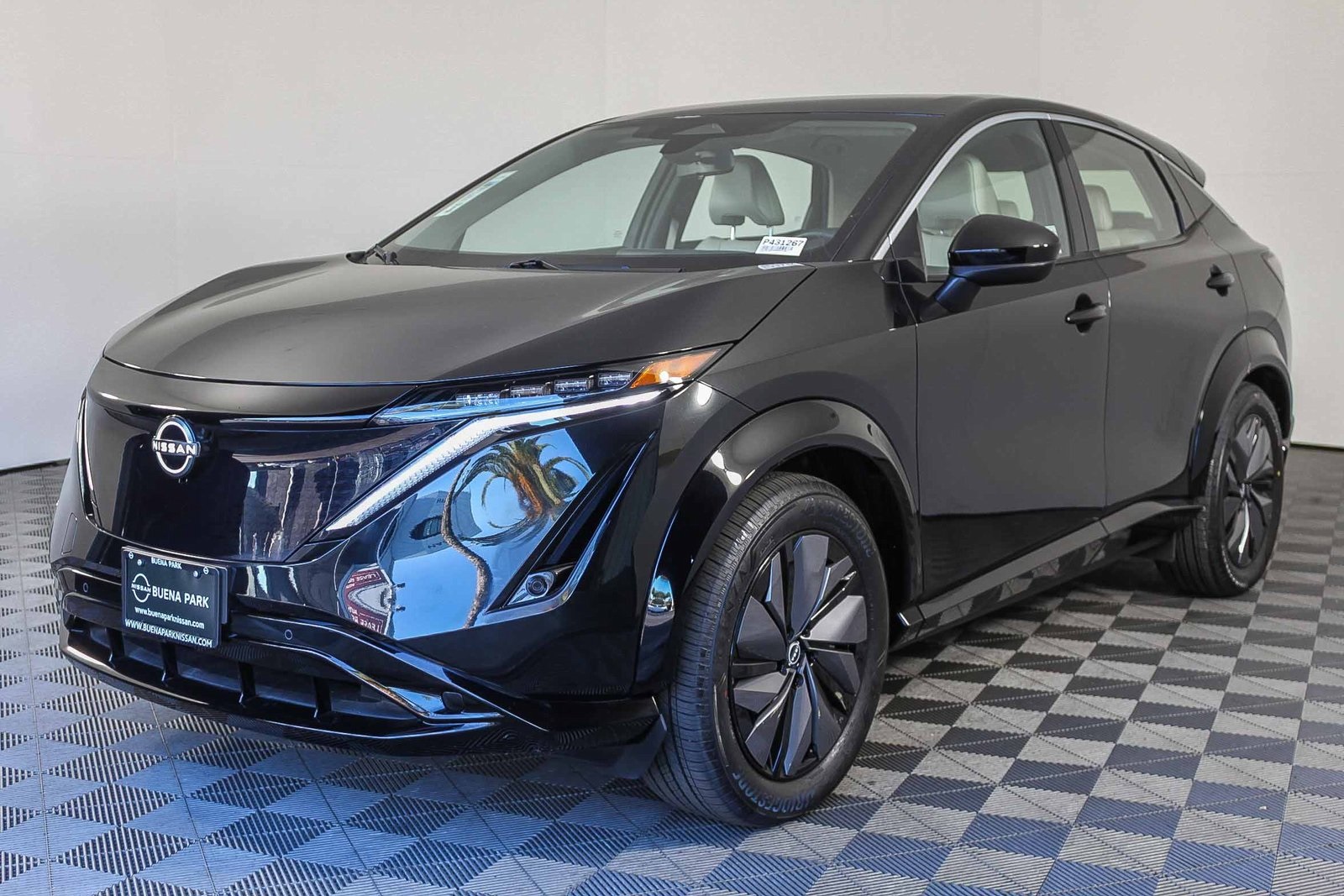 2024 Nissan ARIYA Engage photo 3