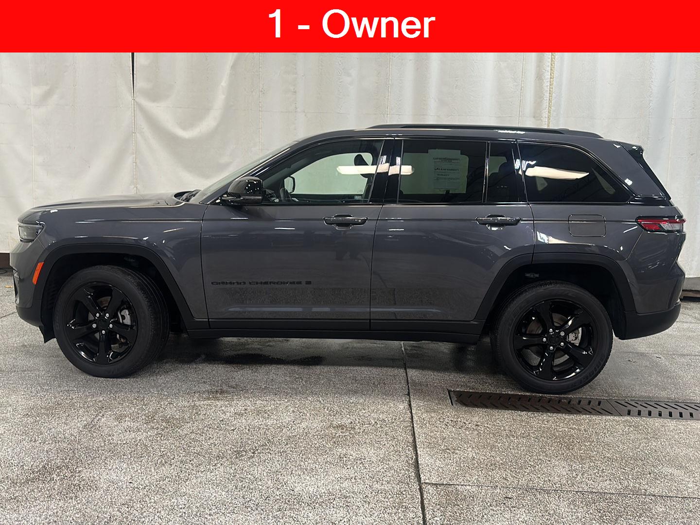 Used 2022 Jeep Grand Cherokee Altitude with VIN 1C4RJHAG7N8574232 for sale in Waconia, Minnesota