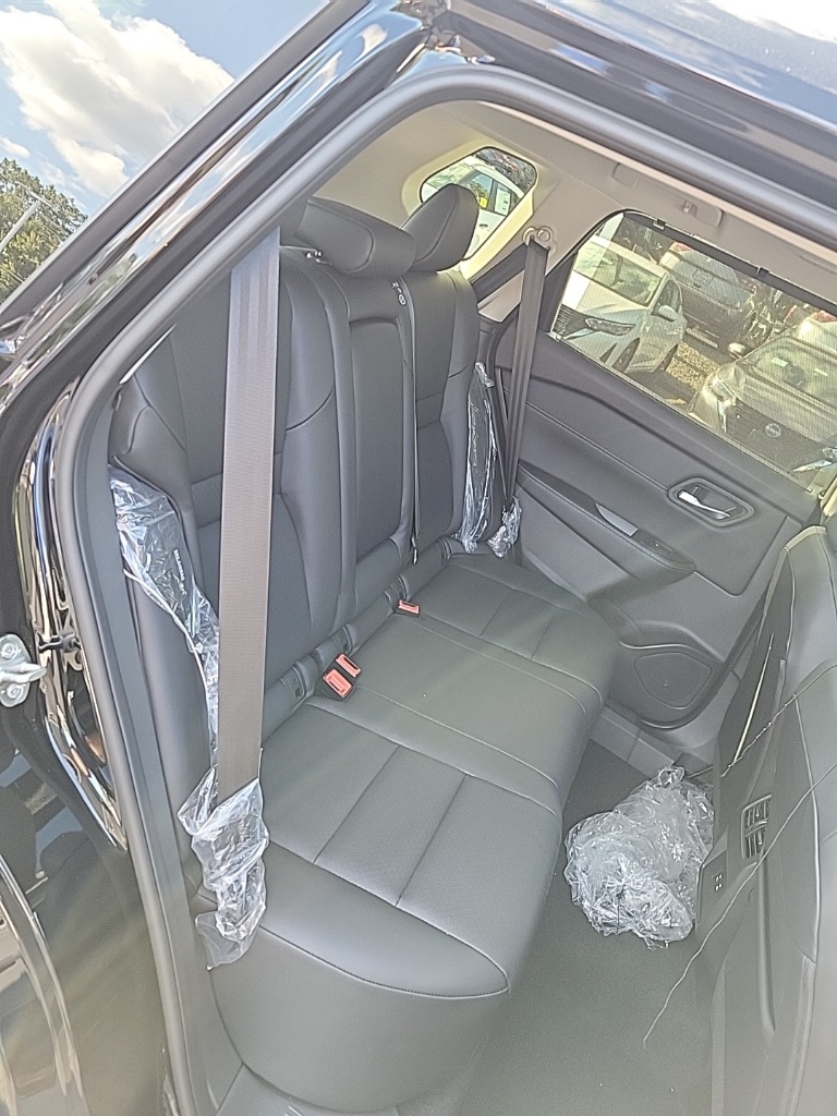 2026 Nissan Rogue SV photo 25