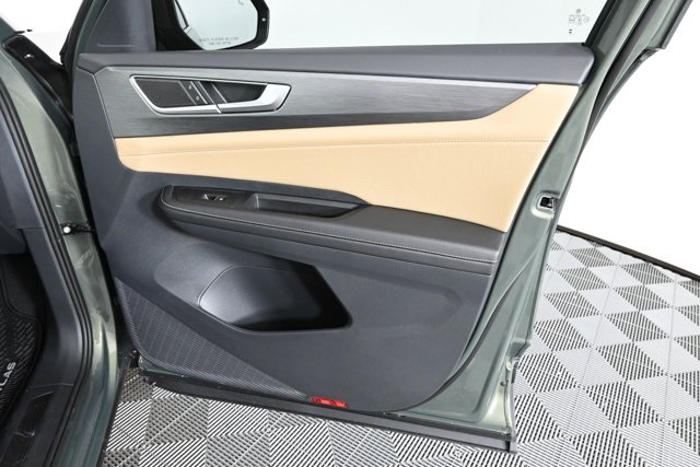 2026 Volkswagen Atlas Cross Sport SE Technology photo 11