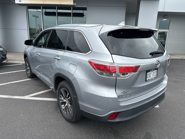 2016 Toyota Highlander XLE photo 3