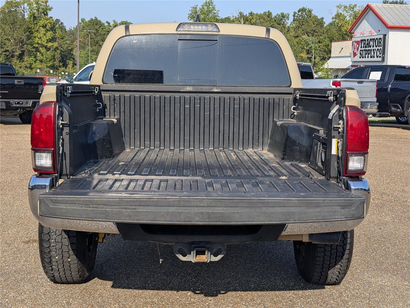 2019 Toyota Tacoma SR photo 5
